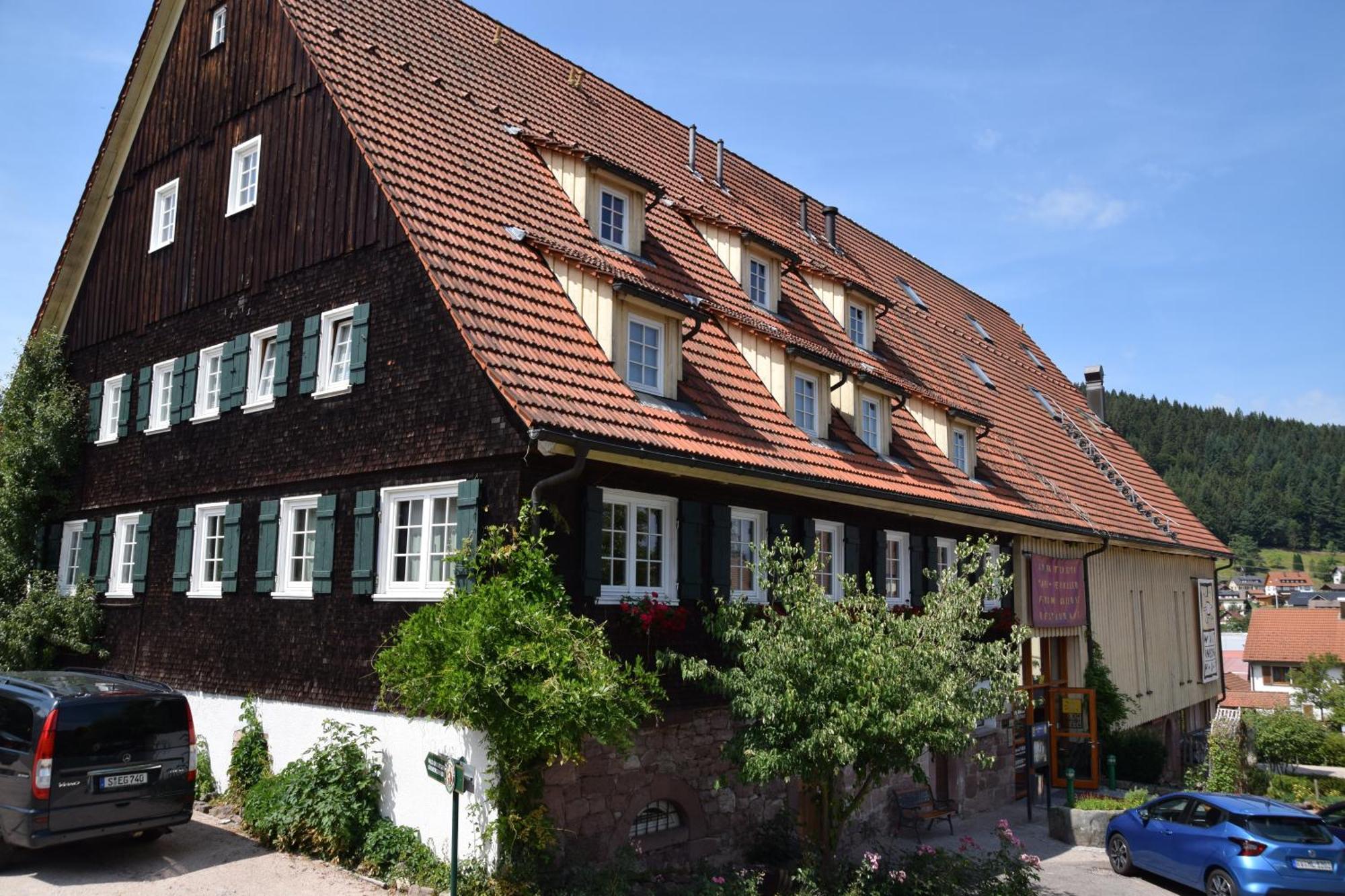 Gutshof-Hotel Waldknechtshof Baiersbronn Exterior photo