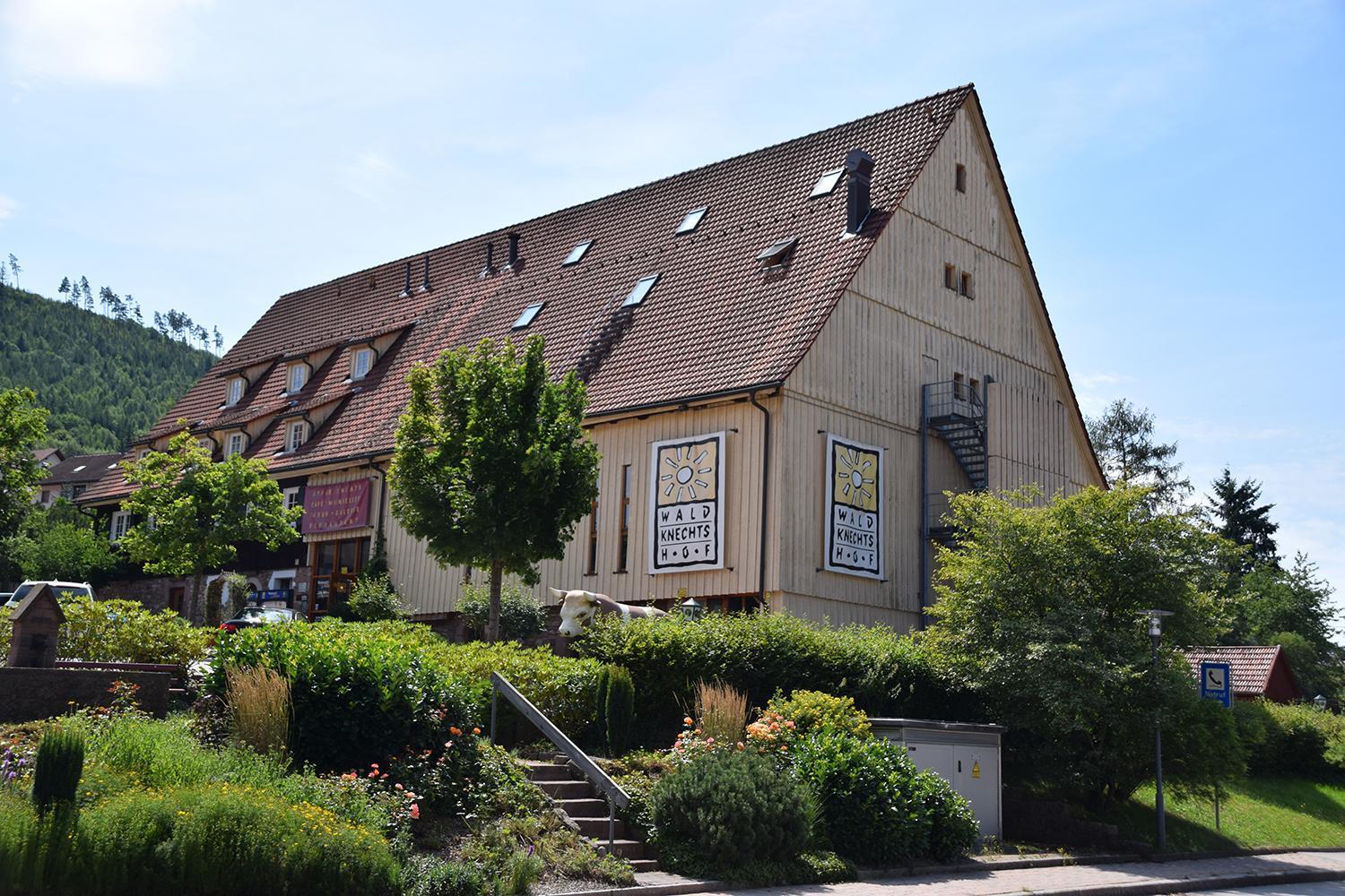 Gutshof-Hotel Waldknechtshof Baiersbronn Exterior photo